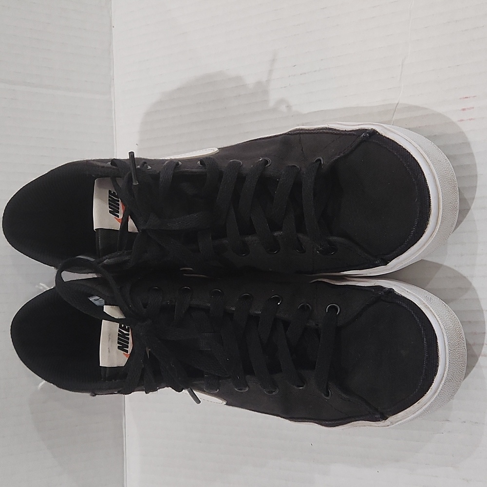 Nike Court Legacy Mid Women's Black and White High-Tops Size 9 - Picture 5 of 10